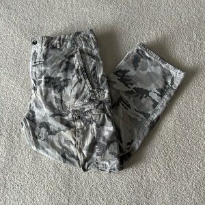 Levi’s men’s Camouflage Cargo Pants